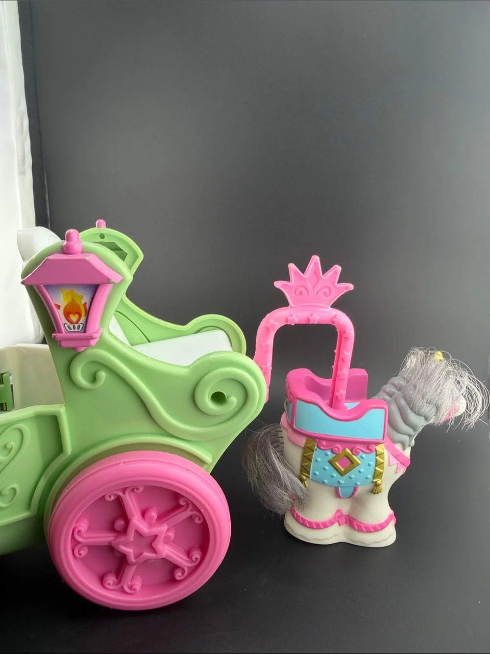 2008 Little People Fisher-Price Horse Carriage for Mia Royal Princess Coach 13